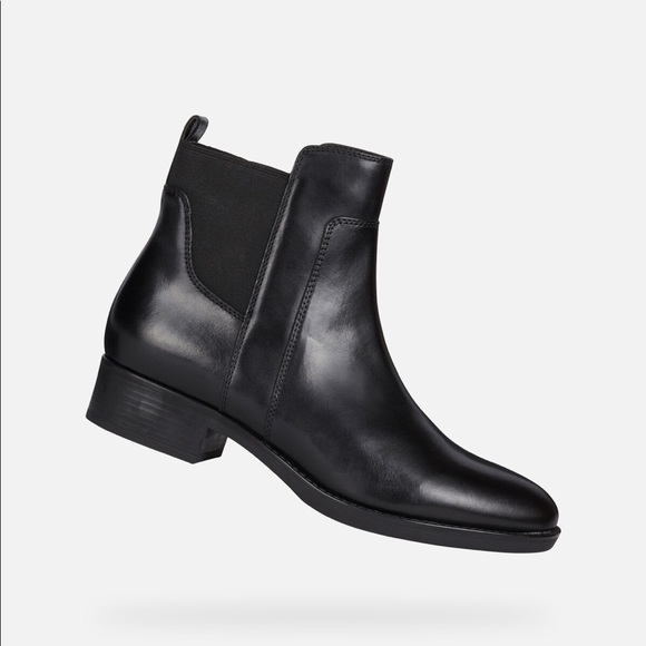 Leather Geox Black Breathable Ankle Boots in Great Condition - Picture 8 of 9